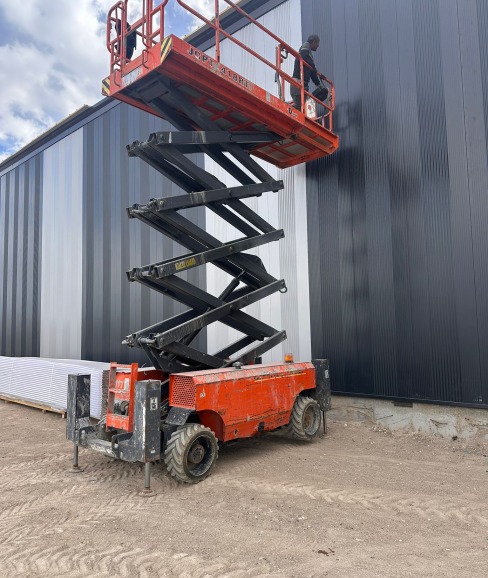 4 X 4 DİZEL MANLİFT HİZMETİ